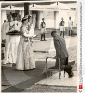 RETRO -  Queen Elizabeth II