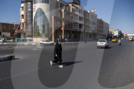 NEWS - Coronavirus: Alltag im Iran in der Stadt Qom