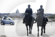 NEWS - Coronavirus: Oster-Lockdown - Die Polizei kontrolliert in Rom die Einhaltung der Massnahmen