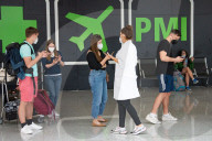 NEWS - Coronavirus: Das Corona-Testzentrum im Flughafen von Palma de Mallorca
