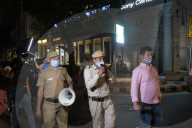 NEWS - Coronavirus: Nächtliche Ausgangssperre in Neu-Delhi