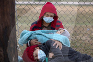 NEWS - Asylsuchende Migranten aus Mittelamerika am Rio Grande in den USA