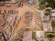 NEWS - Coronavirus: Parkierte Busse in Bangladesch wÃ¤hrend Lockdown