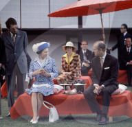 ROYALS - Prinz Philipp