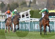NEWS - Rachel Blackmore gewinnt als erste Frau das Randox Grand National