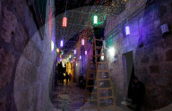 NEWS - Jerusalem:  Lichter in der Nähe der al-Aqsa-Moschee zu Beginn des Ramadans