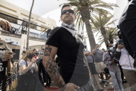 NEWS - Proud Boys an der "White Lives Matter"-Demonstration in Huntington Beach