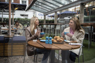 Bluebird caf?