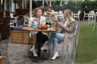 Bluebird caf?e