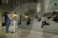 NEWS - Bundespräsident Steinmeier spricht zu Studenten der Universität während der Pandemie
