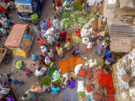 NEWS - Coronavirus: GemÃ¼semarkt in Bangladesch vor Beginn des Ramadans und des Lockdowns
