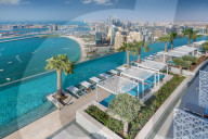 FEATURE - Hotel in Dubai hat den höchsten Infinity-Pool der Welt