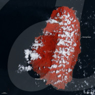 La Soufriere volcano: before-and-after.