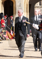 ROYALS - Beerdigung von Prinz Philip: Familie schreitet hinter dem Sarg