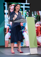 NEWS - Deutschland: Annalena Baerbock stellt sich als Kanzlerkandidatin für die Grünen vor