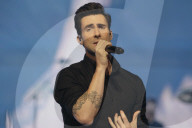 Maroon 5 in concert
l