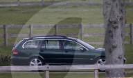 ROYALS -  Die Queen macht an ihrem 95. Geburtstag einen Ausflug mit dem Auto nach Frogmore
