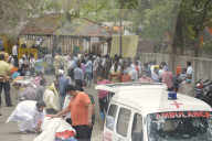 NEWS - Coronavirus: Einäscherung von Covid-19-Opfern, Ghaziabad, Uttar Pradesh, Indien