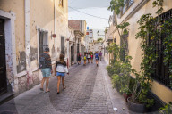 Backpackers on free walking tour of Arequipa, Peru