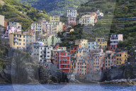Riomaggiore, Cinque Terre, UNESCO World Heritage Site, tiny harbour and medieval houses in steep ravine, Ligurian Riviera, Italy