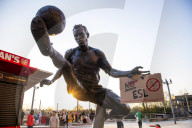 Thousands of Arsenal fans stage protest against Kroenke outside stadium. Around 3,000 fans outside stadium before Everton game. Spotify founder Daniel Ek ‘happy to throw my hat in the ring’