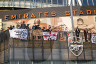 Thousands of Arsenal fans stage protest against Kroenke outside stadium. Around 3,000 fans outside stadium before Everton game. Spotify founder Daniel Ek ‘happy to throw my hat in the ring’