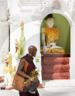 Shwedagon Pagoda, the most sacred Buddhist pagoda in Myanmar, Yangon (Rangoon), Myanmar (Burma), Asia