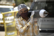 NEWS - Coronavirus: Indien geht der Sauerstoff aus