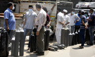 NEWS - Coronavirus: Indien geht der Sauerstoff aus