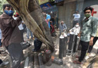 NEWS - Coronavirus: Indien geht der Sauerstoff aus