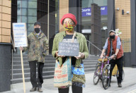 Bristol police admit protest ban under Covid powers was unlawful
Force apologise and will pay damages for arresting four protesters at Colston statue-toppling hearing