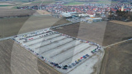 FEATURE - Auto-Speeddating auf dem grossen Parkplatz in Essenbach bei Landshut 
