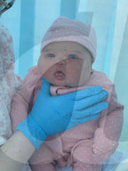 SCHICKSALE - Gigantischen Babybauch: Ärzte vermuteten nicht sichtbaren Zwilling - 5,5 kg schweres Baby zur Welt gebracht