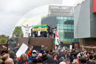 SPORT - Weiterhin Proteste gegen die Super League: Demo und Platzsturm vor dem Premier League Spiel Manchester United gegen Liverpool