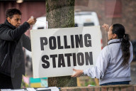 NEWS - Superwahltag in Schottland, Wales und England gestartet
