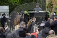 PEOPLE - Trauerfeier und Beerdigung von Willi Herren auf dem Melaten Friedhof