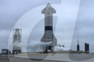 NEWS -  SpaceX absolviert erfolgreichen Flug und Landung von Starship SN15, Boca Chica, Texas