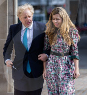 NEWS - London: Boris Johnson gibt seine Stimme bei den Kommunalwahlen 2021 ab