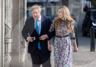 NEWS - London: Boris Johnson gibt seine Stimme bei den Kommunalwahlen 2021 ab