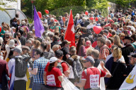 NEWS - Aarau: Rund 1500 Personen an unbewilligter Demo gegen Corona-Massnahmen