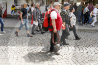 NEWS - Aarau: Rund 1500 Personen an unbewilligter Demo gegen Corona-Massnahmen