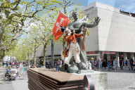 NEWS - Aarau: Rund 1500 Personen an unbewilligter Demo gegen Corona-Massnahmen