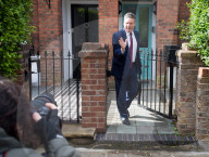 NEWS - Der Vorsitzende der Labour Party  Keir Starmer verlässt morgens sein Londoner Hauses gesehen