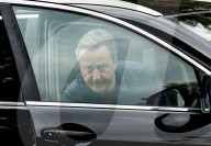 NEWS - Greensill-Affäre: Der ehemalige britische Premierminister David Cameron vor seinem Haus in London