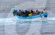 NEWS - 51 Migranten werden vor Los Cristianos, Teneriffa, gerettet