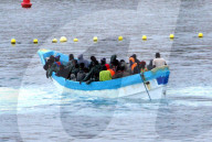 NEWS - 51 Migranten werden vor Los Cristianos, Teneriffa, gerettet