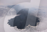 FEATURE - Fotograf fängt spektakuläre Fotos der Fagradalsfjall-Eruption auf Island ein