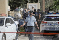 NEWS - Athen: Ermordung einer jungen Mutter vor den Augen ihres Kindes schockiert Griechenland