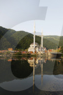 Turkey, Black Sea Coast, Uzungol alpine resort, lakeside mosque