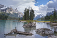 Spirit Island on Maligne Lake, Jasper National Park, Canadian Rockies, Alberta, Canada. Autumn (September) 2015.